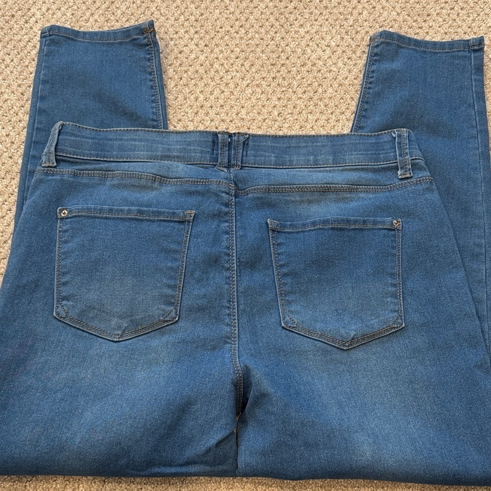 Classic Blue Skinny Jeans for Women - Picture 6 of 7